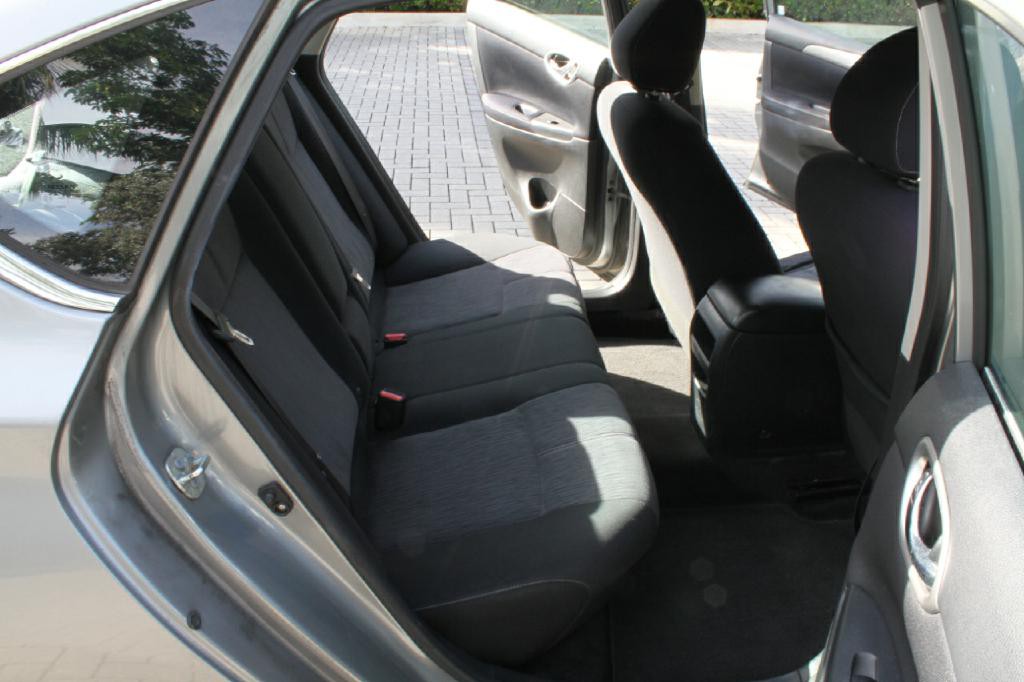 2014 Nissan Sentra Image 13