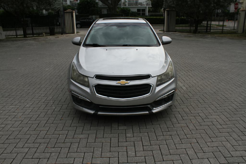 2016 Chevrolet Cruze Image 3