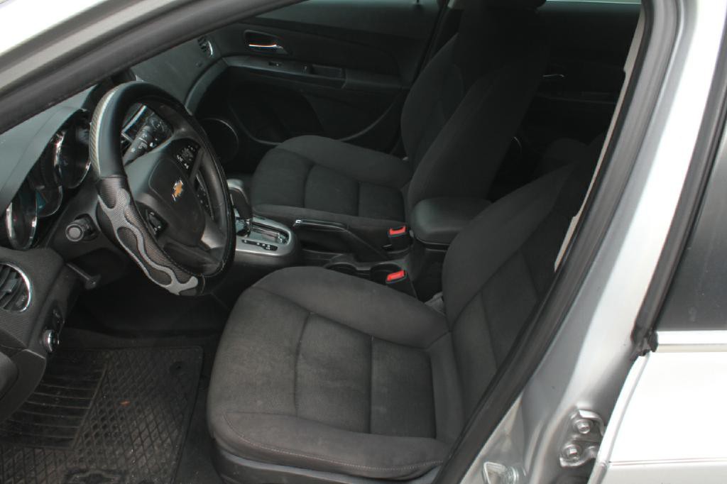 2016 Chevrolet Cruze Image 9