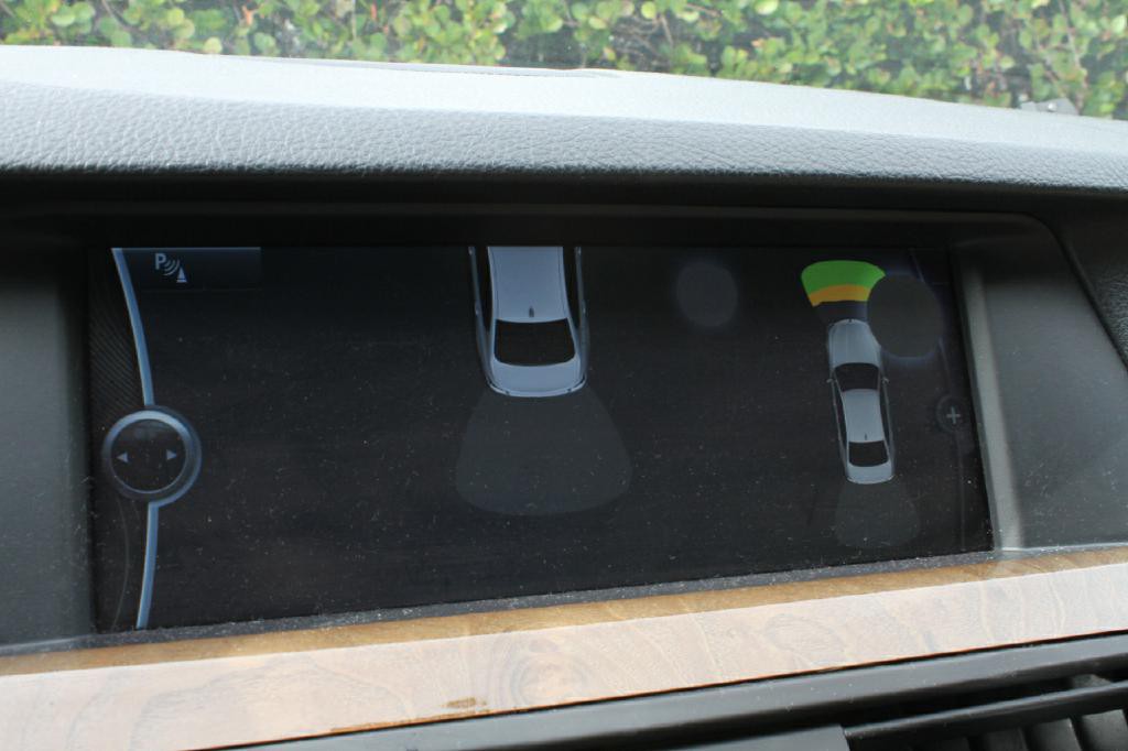 2011 BMW 5 Series Image 15