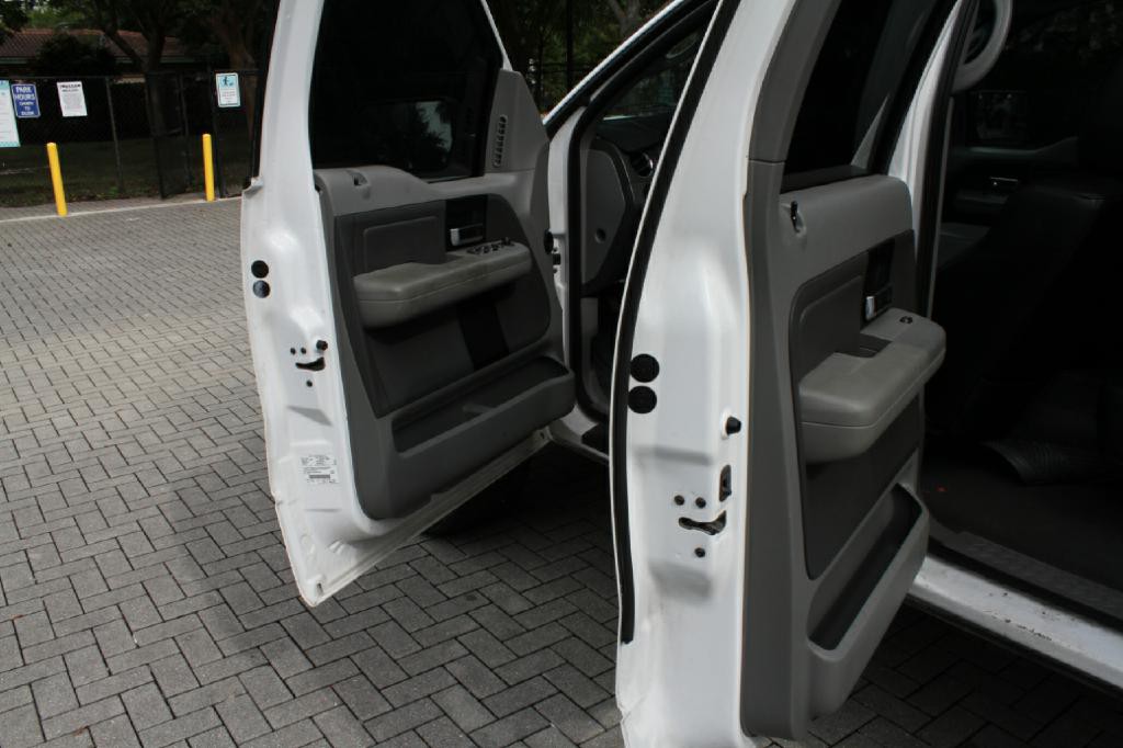 2005 Ford F-150 Image 11