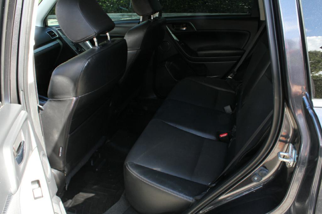 2016 Subaru Forester Image 10