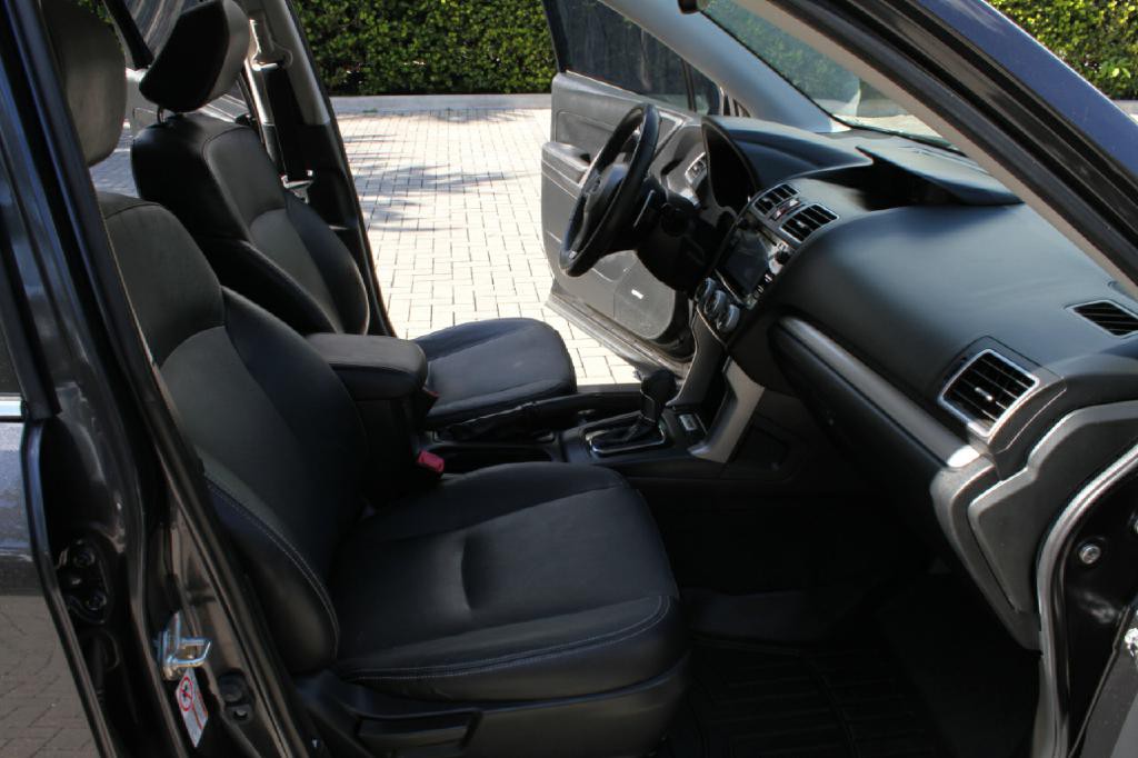 2016 Subaru Forester Image 14