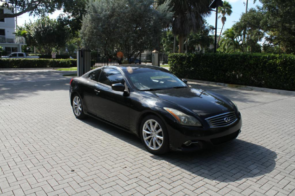 2012 INFINITI G37 Image 4