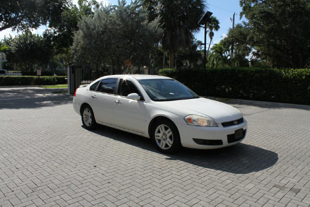 2007 Chevrolet Impala Image 2