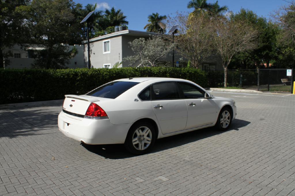 2007 Chevrolet Impala Image 4