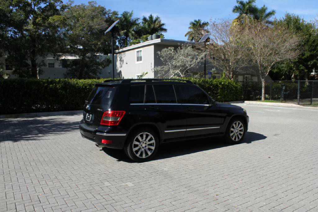 2011 Mercedes-Benz GLK-Class Image 6