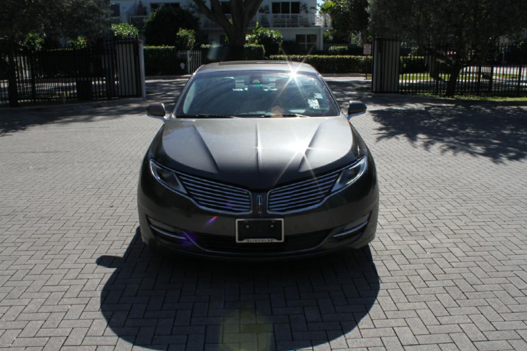 2016 Lincoln MKZ Image 3