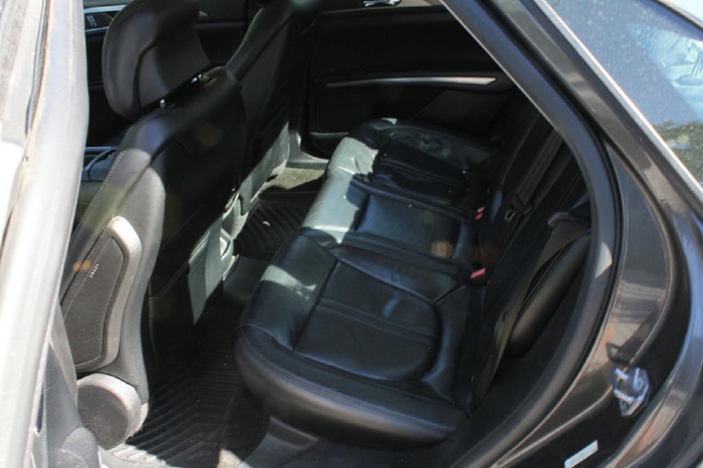 2016 Lincoln MKZ Image 10