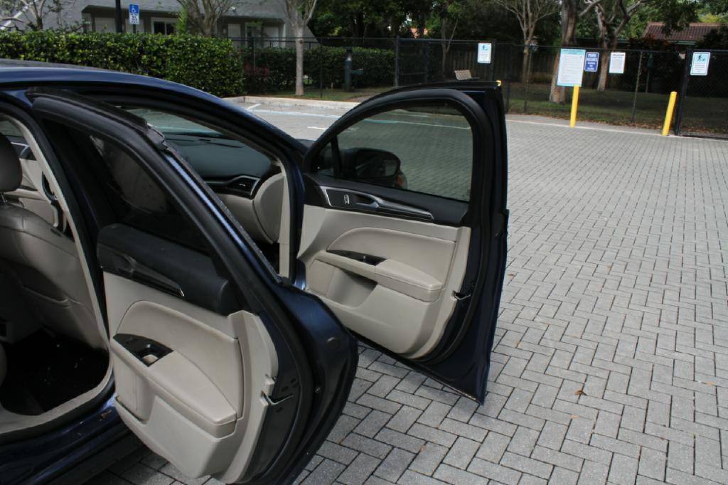 2018 Ford Fusion Image 12