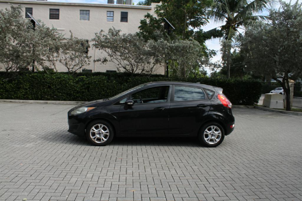 2015 Ford Fiesta Image 2