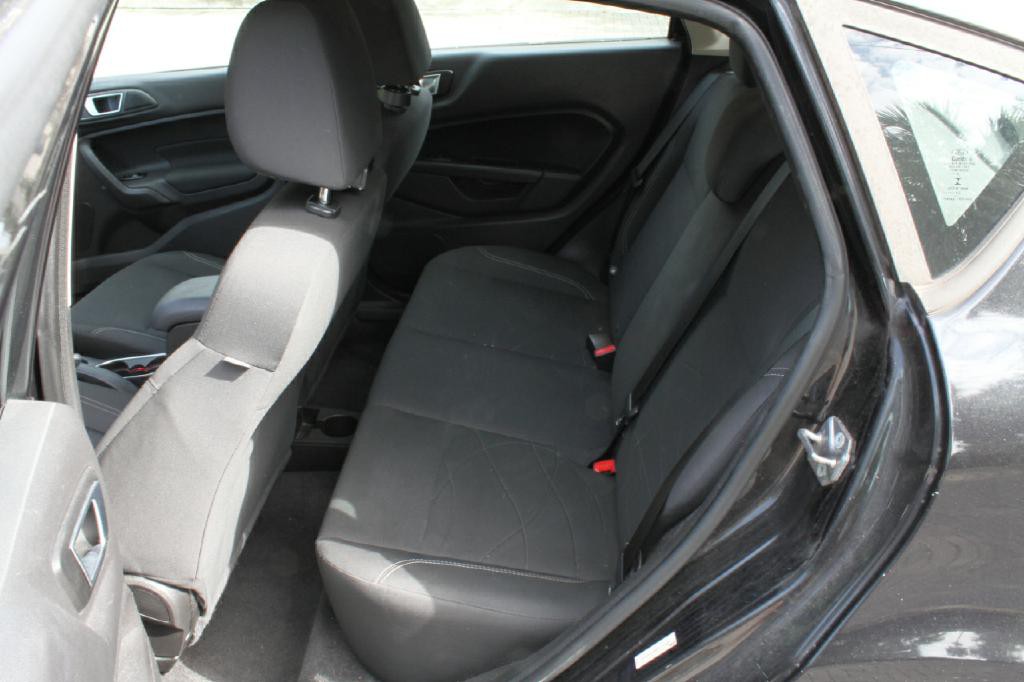 2015 Ford Fiesta Image 10