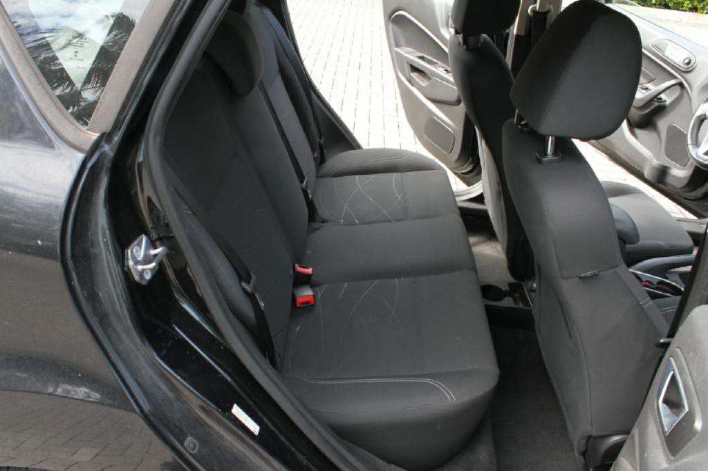 2015 Ford Fiesta Image 13