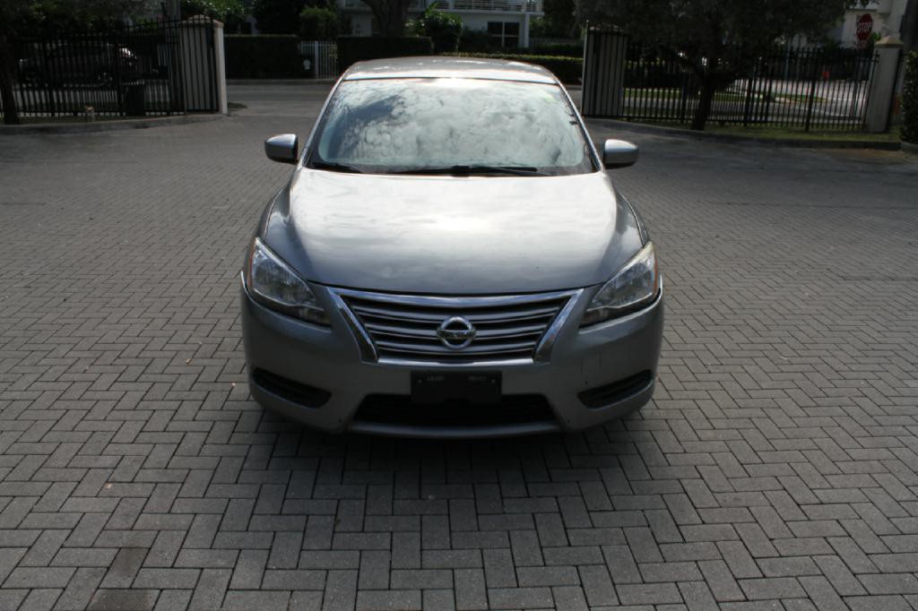 2014 Nissan Sentra Image 2