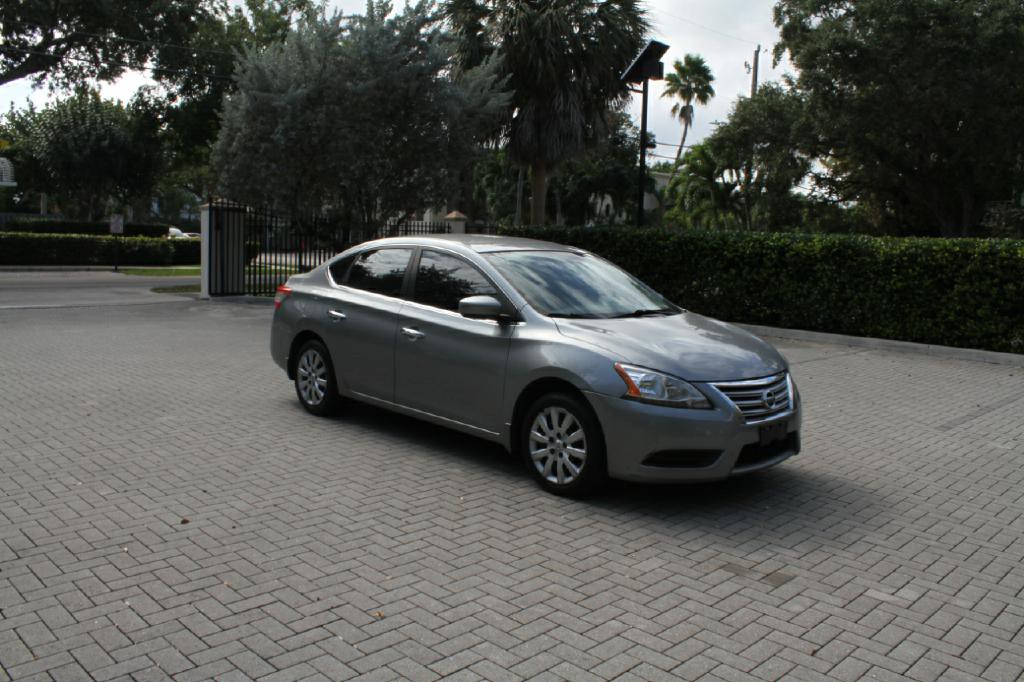 2014 Nissan Sentra Image 3