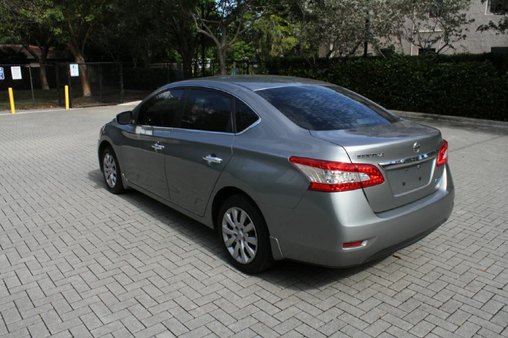 2014 Nissan Sentra Image 7