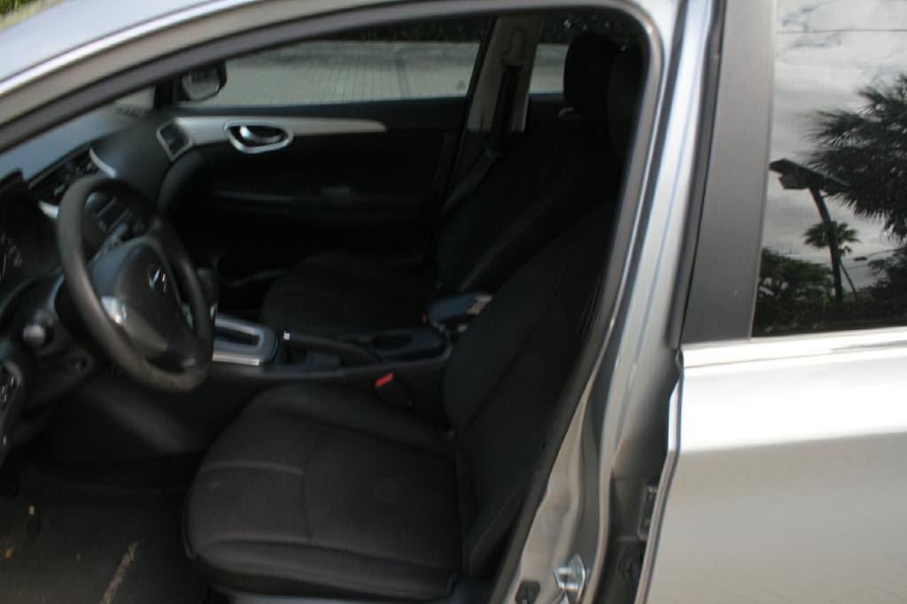 2014 Nissan Sentra Image 8