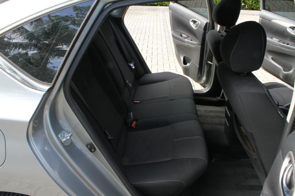 2014 Nissan Sentra Image 12