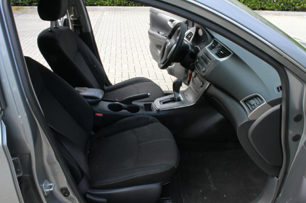 2014 Nissan Sentra Image 13