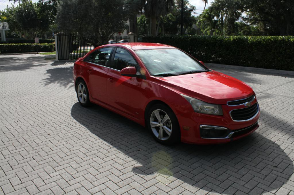 2015 Chevrolet Cruze Image 4