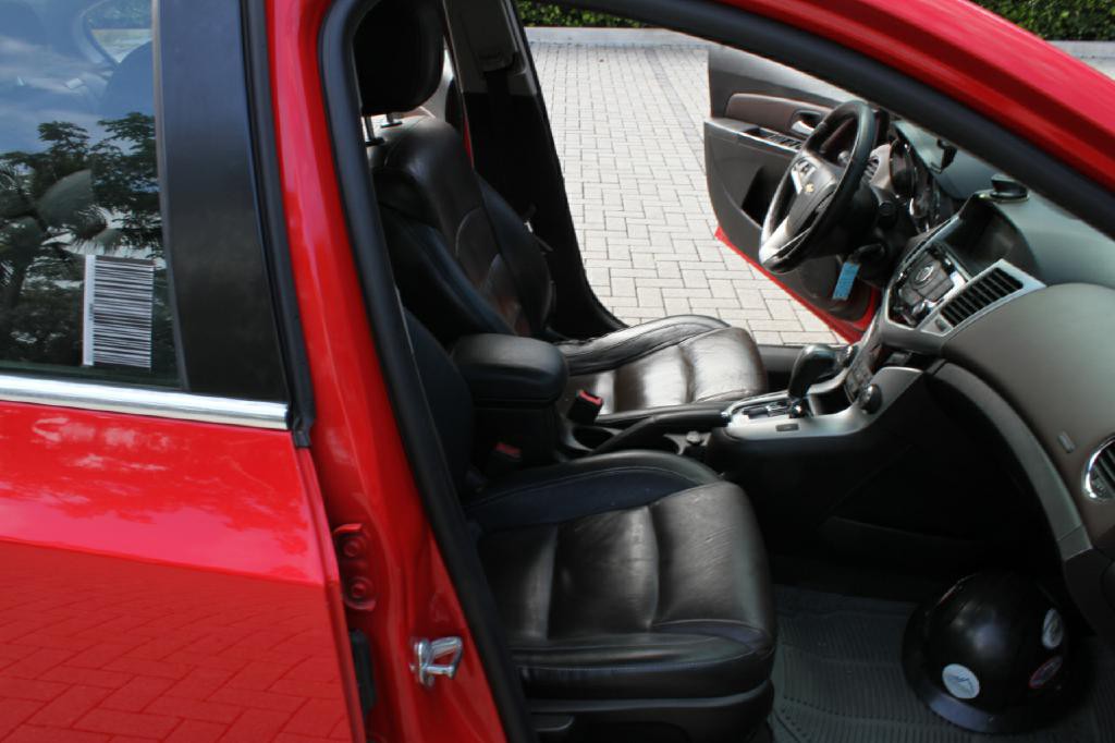 2015 Chevrolet Cruze Image 14