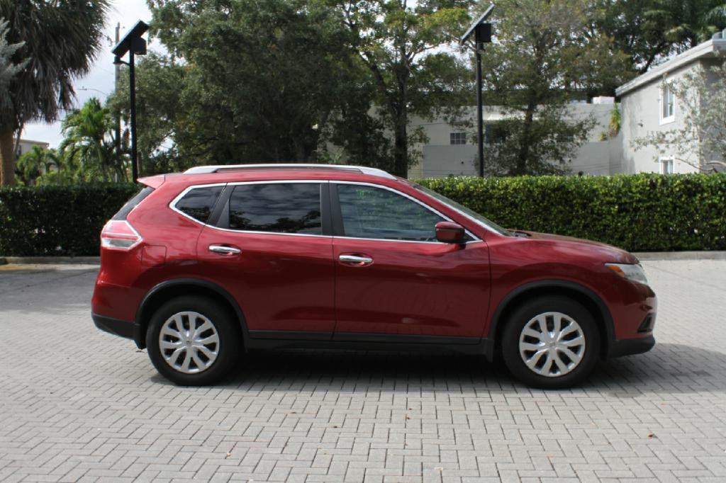 2016 Nissan Rogue Image 5