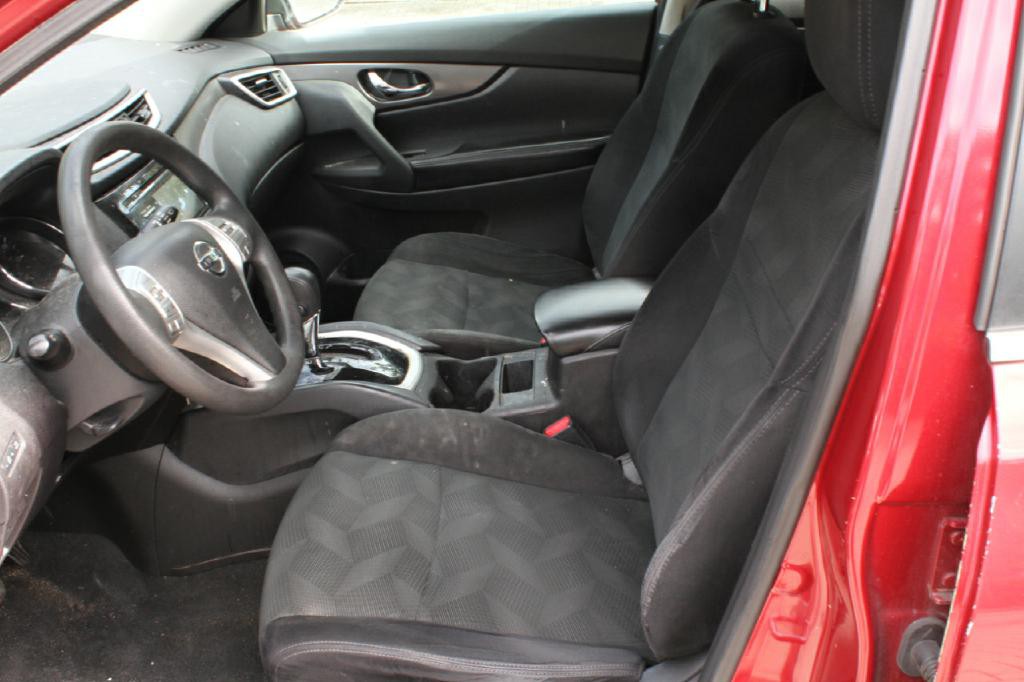 2016 Nissan Rogue Image 9