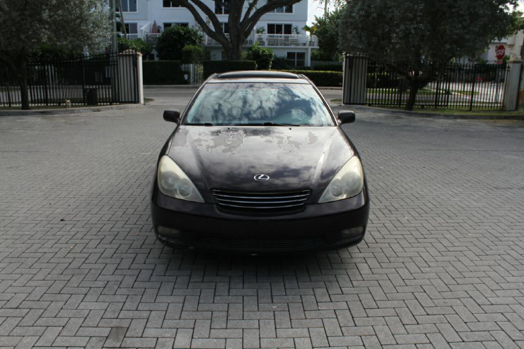 2002 Lexus ES 300 Image 3