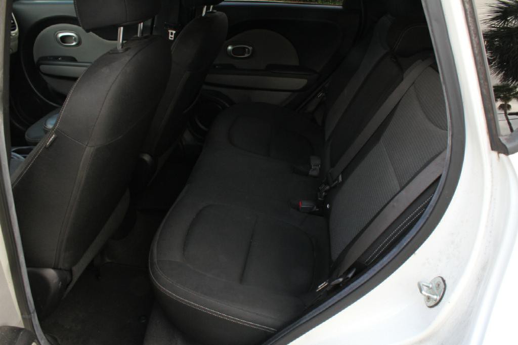 2017 Kia Soul Image 10
