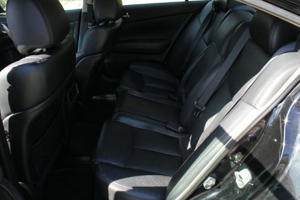2014 Nissan Maxima Image 10