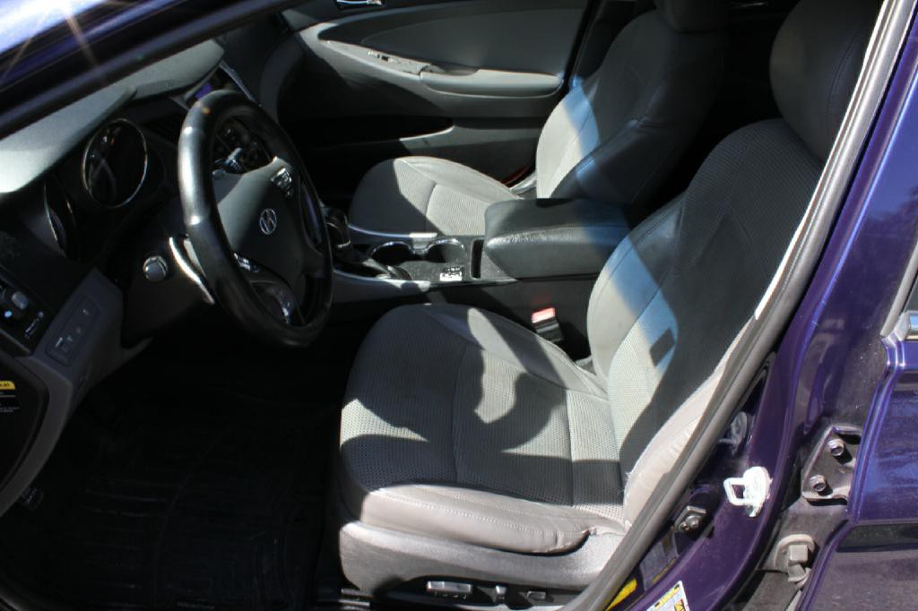 2013 Hyundai Sonata Image 9