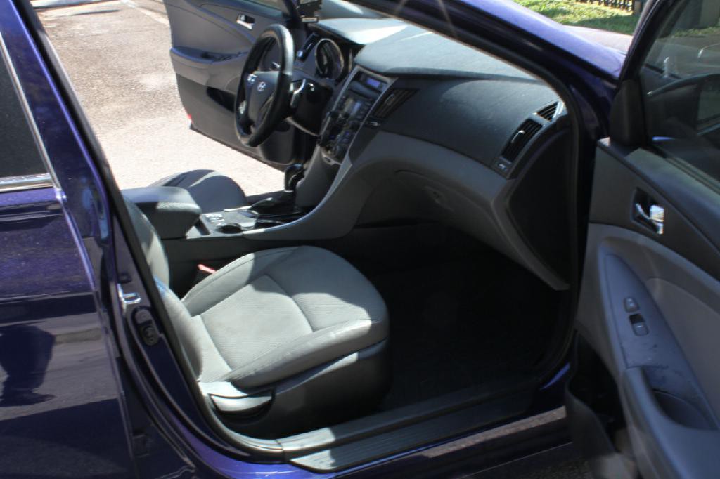 2013 Hyundai Sonata Image 12