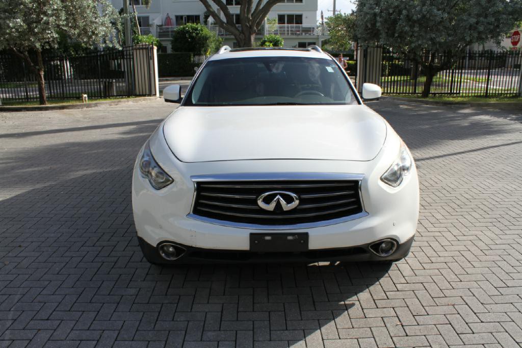 2012 INFINITI FX35 Image 3