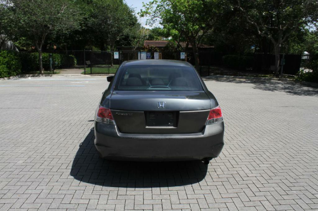 2009 Honda Accord Image 7