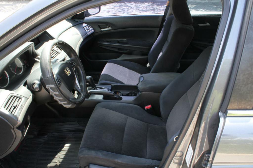 2009 Honda Accord Image 9