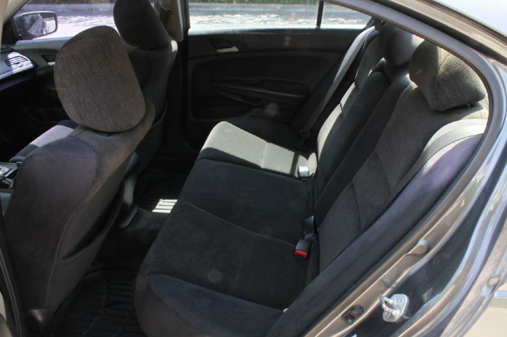 2009 Honda Accord Image 10