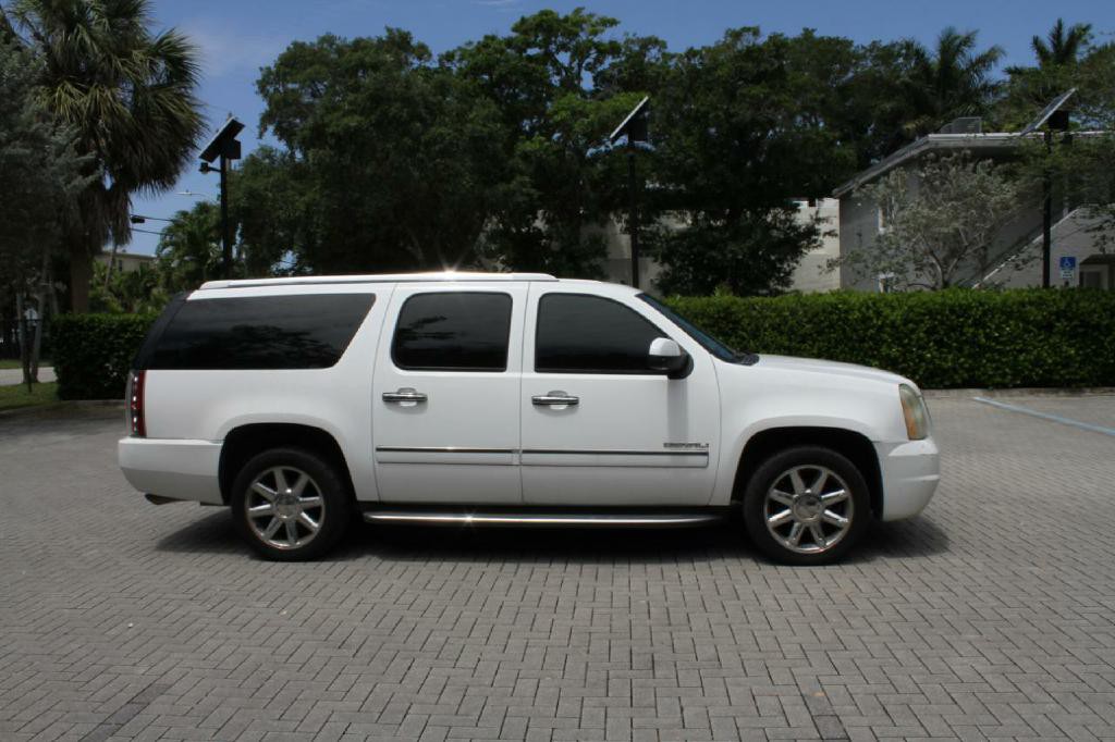 2010 GMC Yukon Image 5