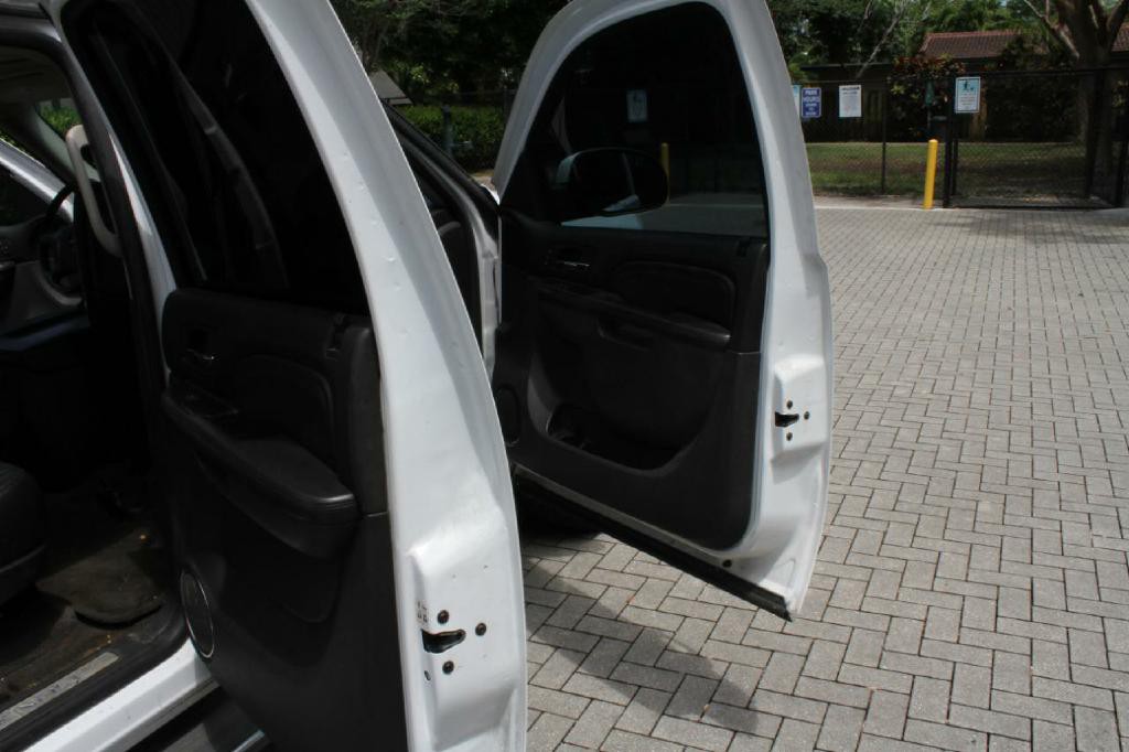 2010 GMC Yukon Image 12