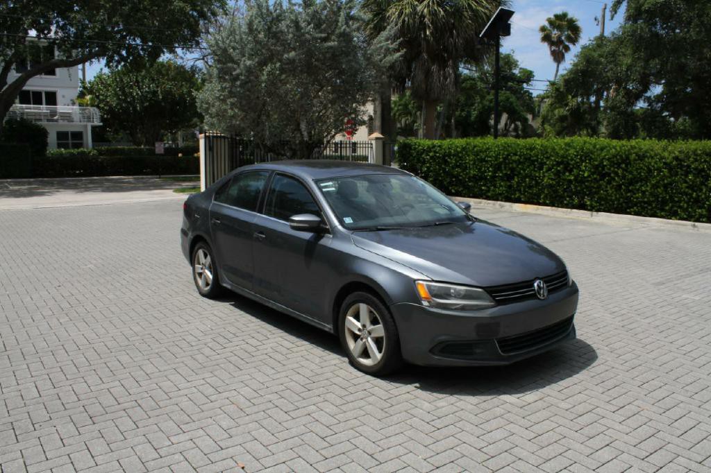 2014 Volkswagen Jetta Image 4