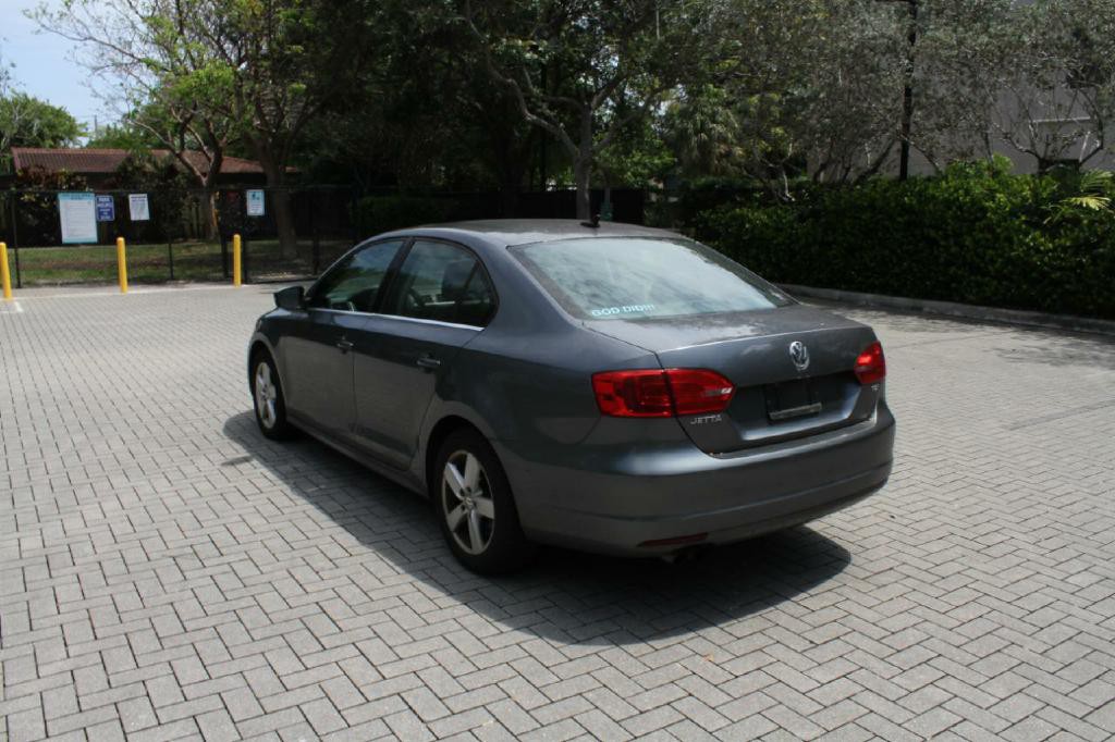 2014 Volkswagen Jetta Image 8