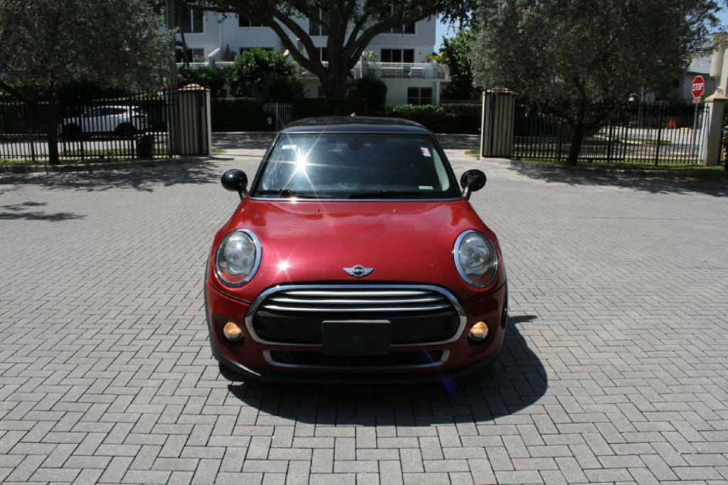 2015 MINI Cooper Image 3