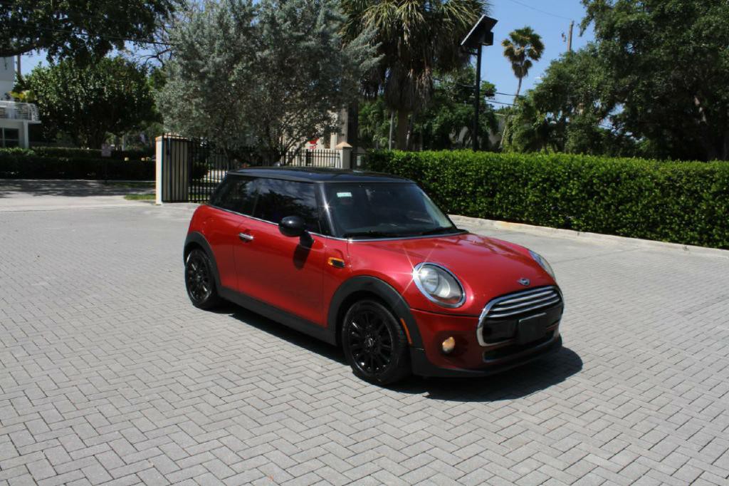 2015 MINI Cooper Image 4