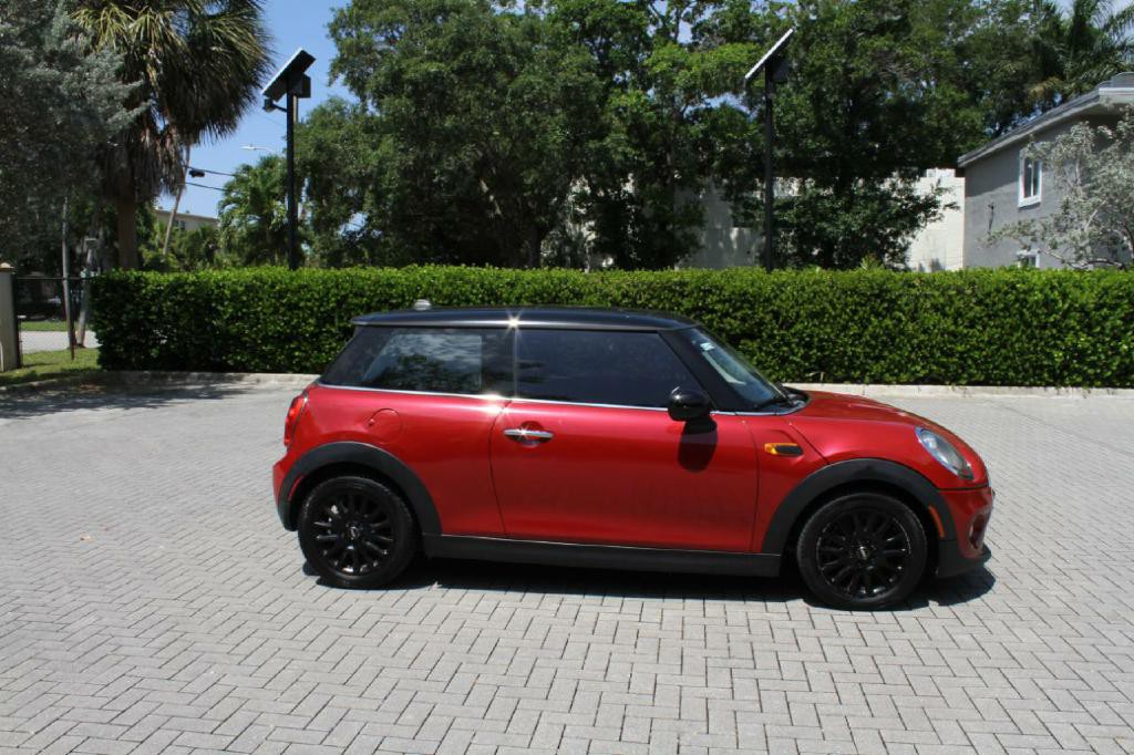 2015 MINI Cooper Image 5