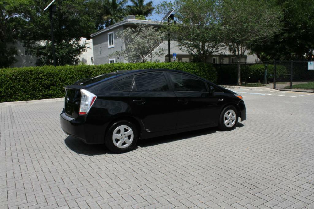 2011 Toyota Prius Image 6