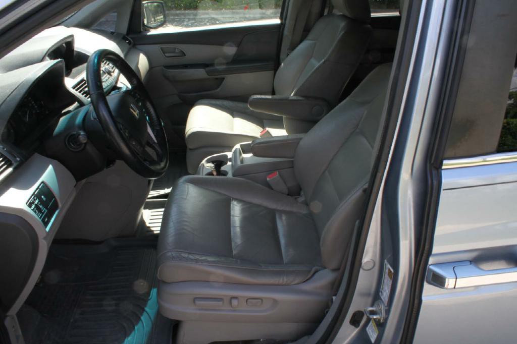 2011 Honda Odyssey Image 9