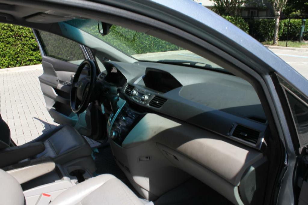 2011 Honda Odyssey Image 13