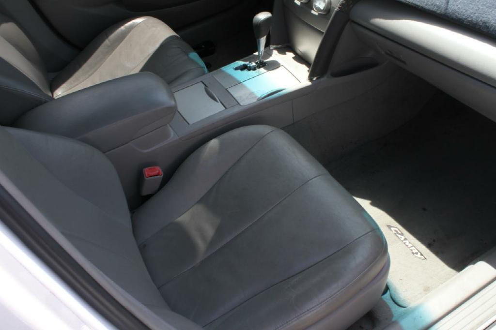 2011 Toyota Camry Image 9