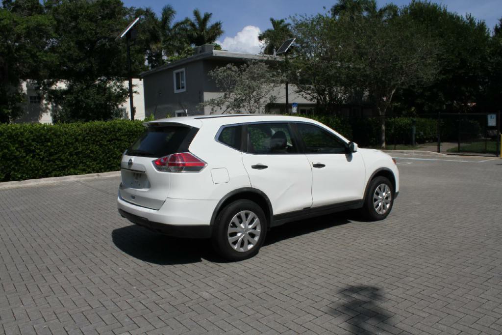 2016 Nissan Rogue Image 6