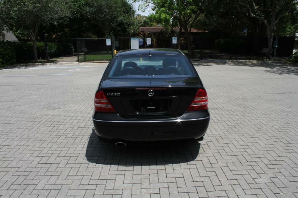 2006 Mercedes-Benz C-Class Image 7