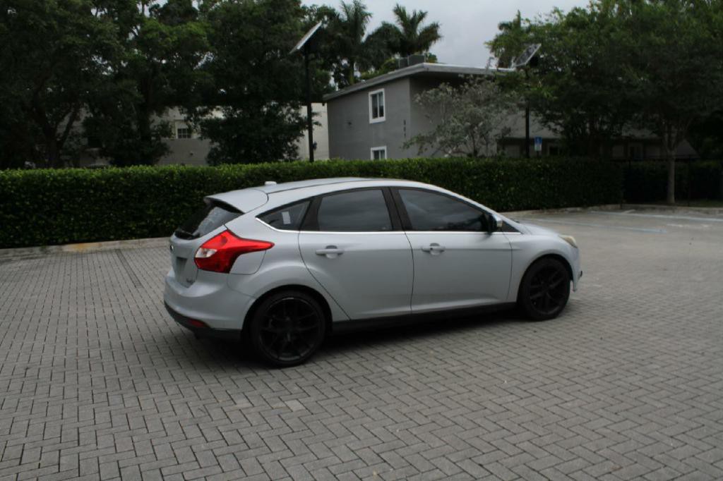 2012 Ford Focus Image 6